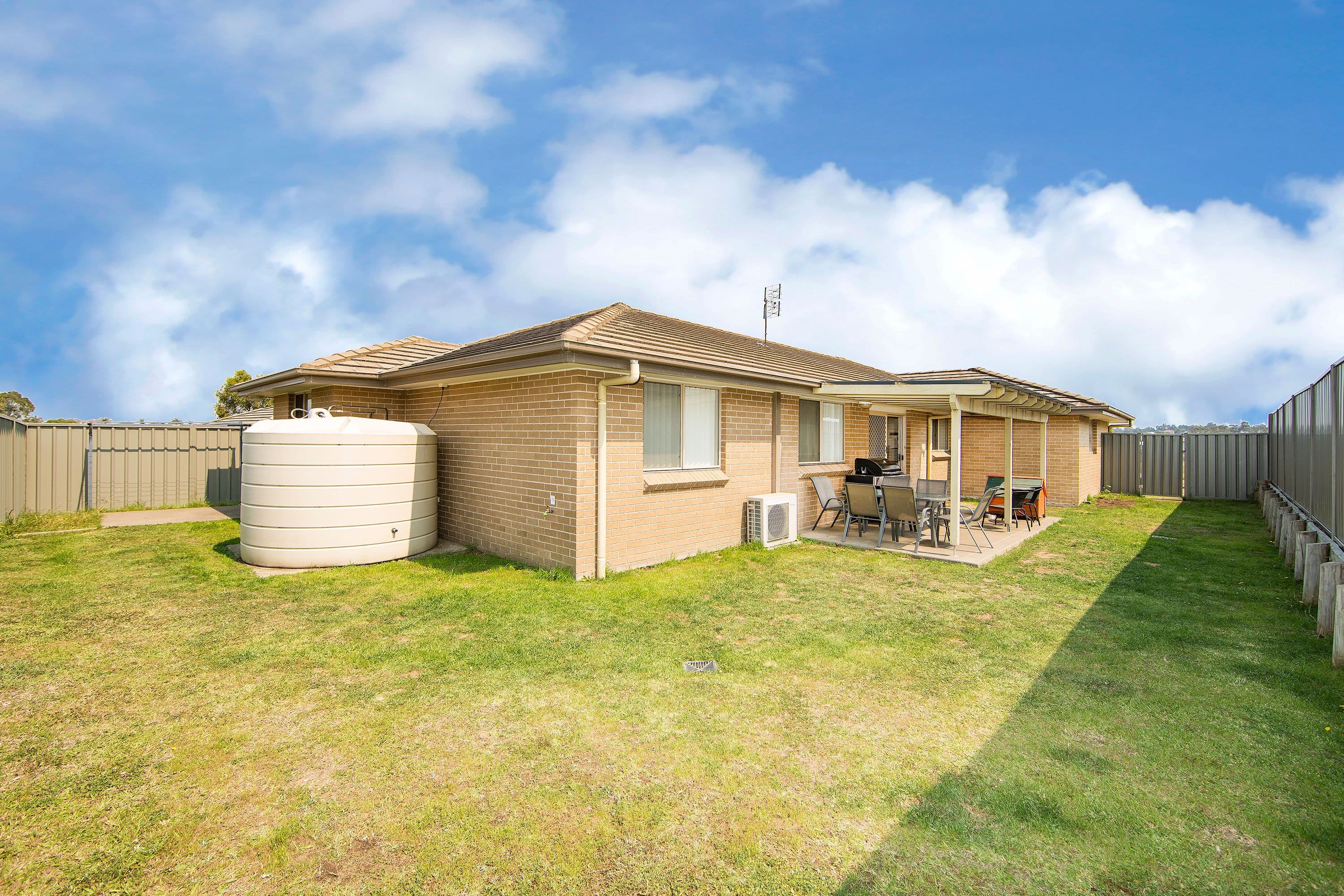 75 Georgia Drive, Hamlyn Terrace - Thumbnail 6