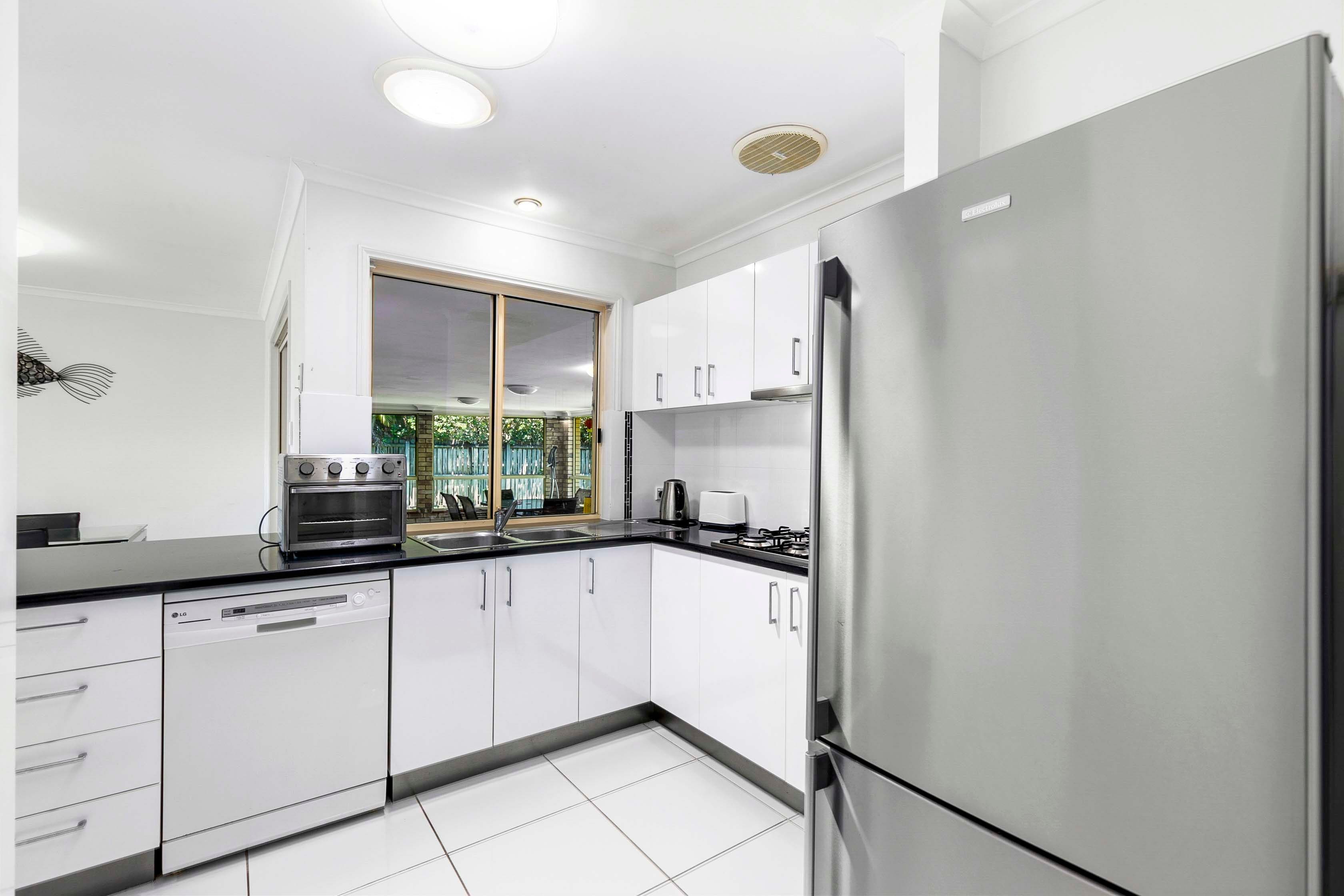 30 Ibis Boulevard, Eli Waters QLD 4655, Eli Waters - Thumbnail 7
