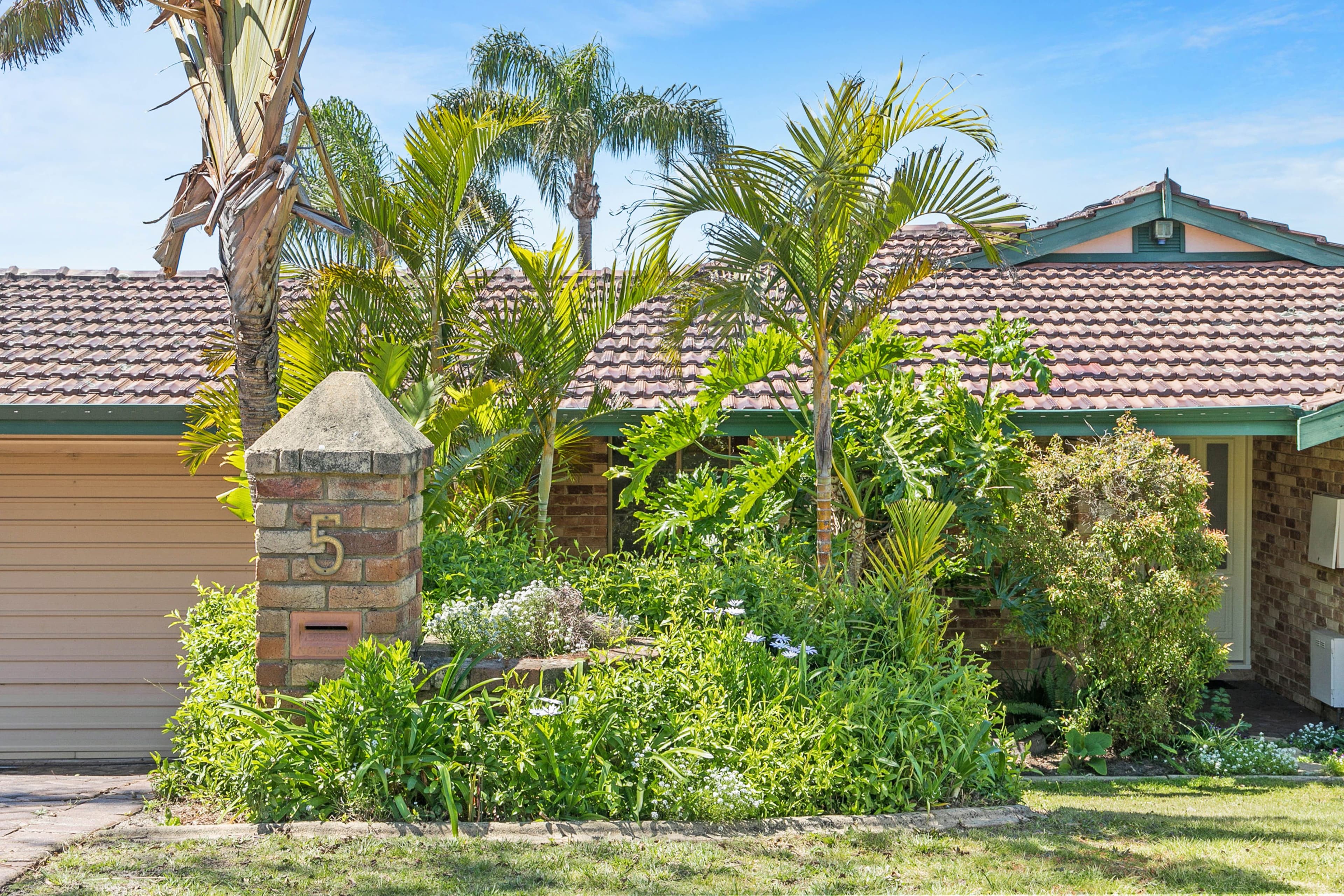 5 Steffanoni Place, Kardinya WA 6163, Kardinya - Thumbnail 2