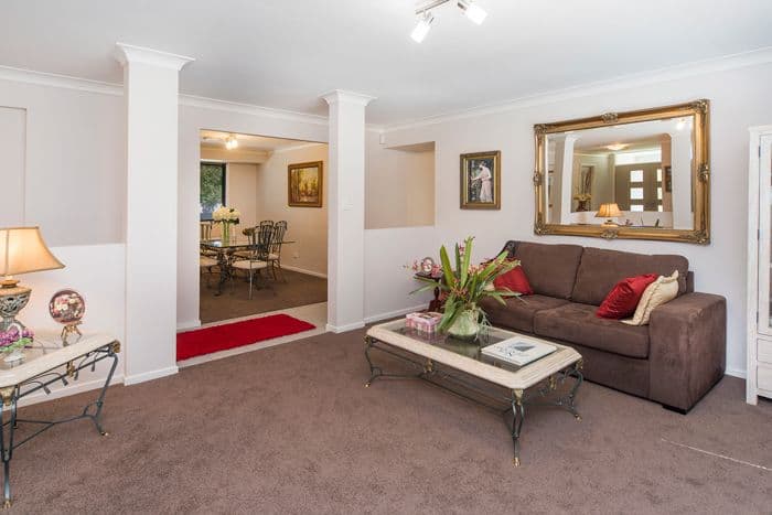 1 Calmwater Crescent, Helensvale QLD 4212, Helensvale - Thumbnail 2