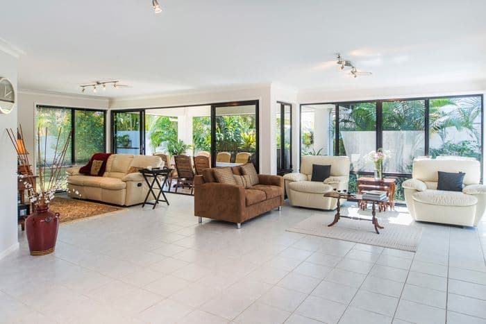 1 Calmwater Crescent, Helensvale QLD 4212, Helensvale - Thumbnail 6