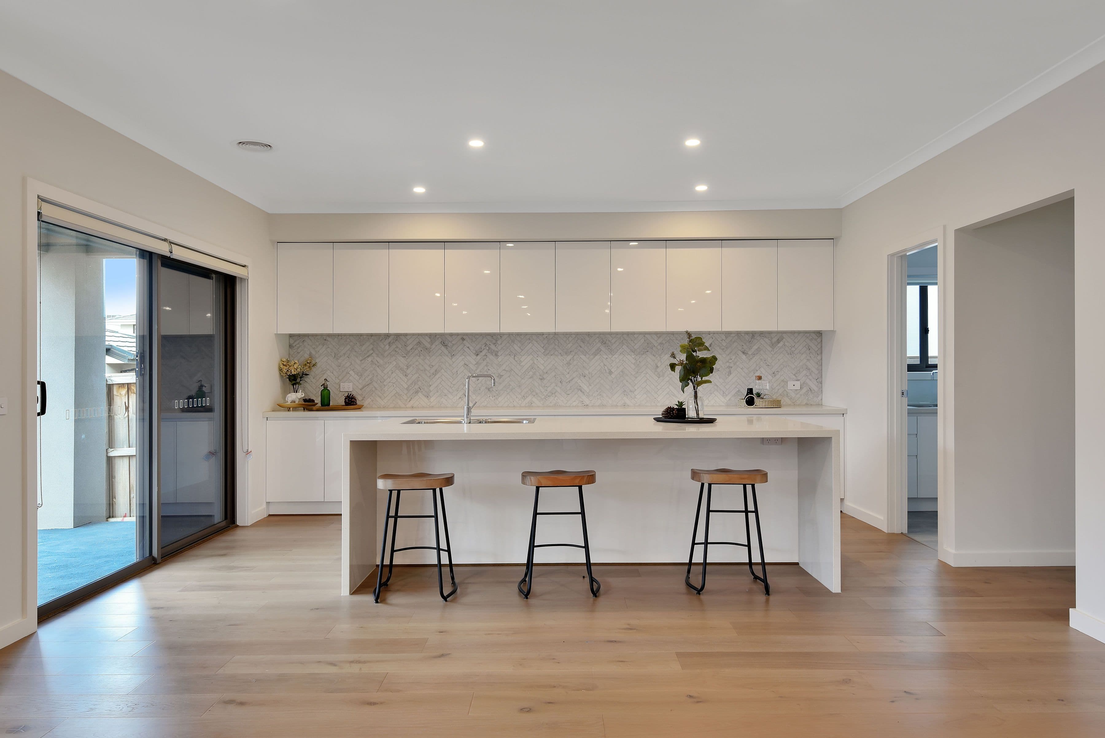 142 Harcrest Boulevard, Wantirna South VIC 3152, Wantirna South - Thumbnail 5