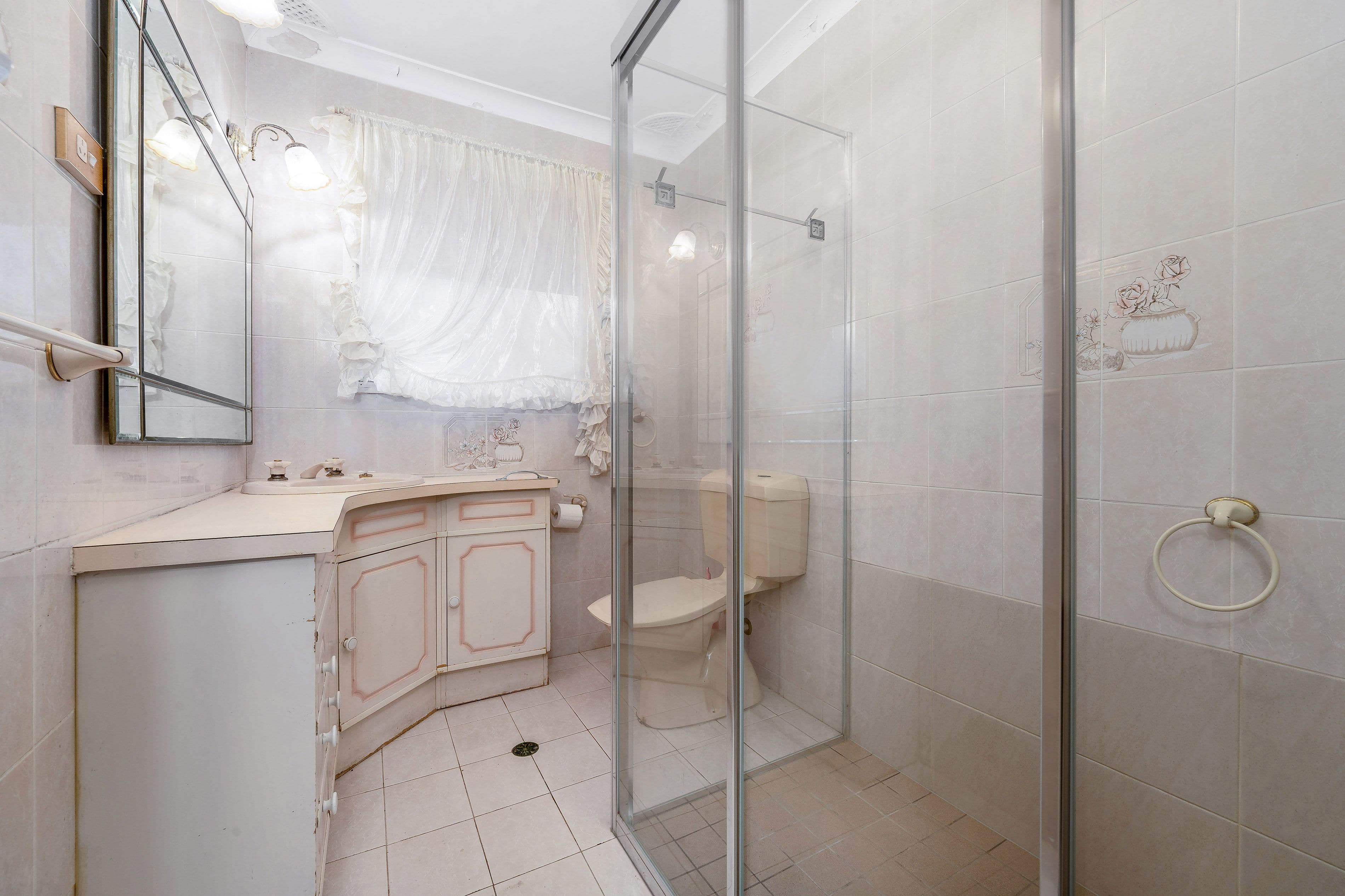 24 Donington Avenue, Georges Hall NSW 2198, Georges Hall - Thumbnail 6