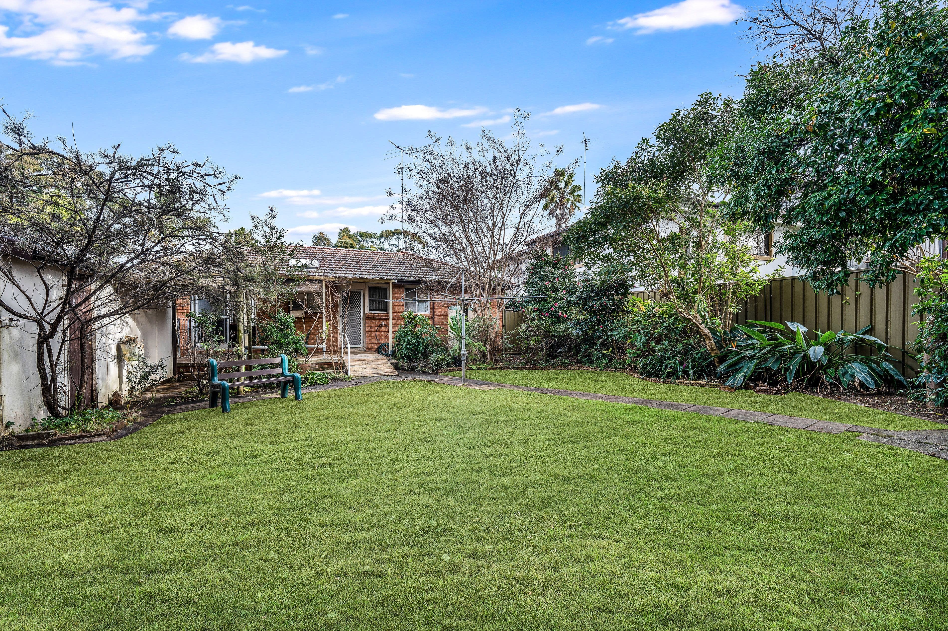 24 Donington Avenue, Georges Hall NSW 2198, Georges Hall - Thumbnail 8
