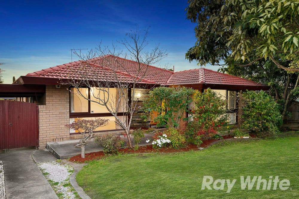 129 View Mount Road, Glen Waverley VIC 3150, Glen Waverley - Thumbnail 2