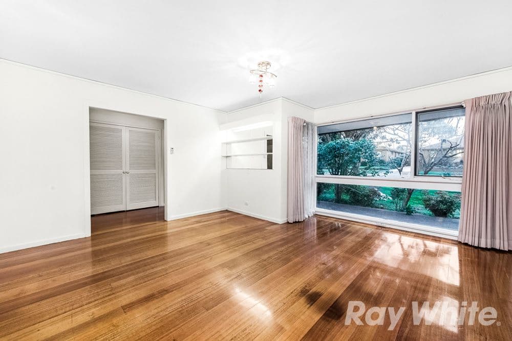 129 View Mount Road, Glen Waverley VIC 3150, Glen Waverley - Thumbnail 7