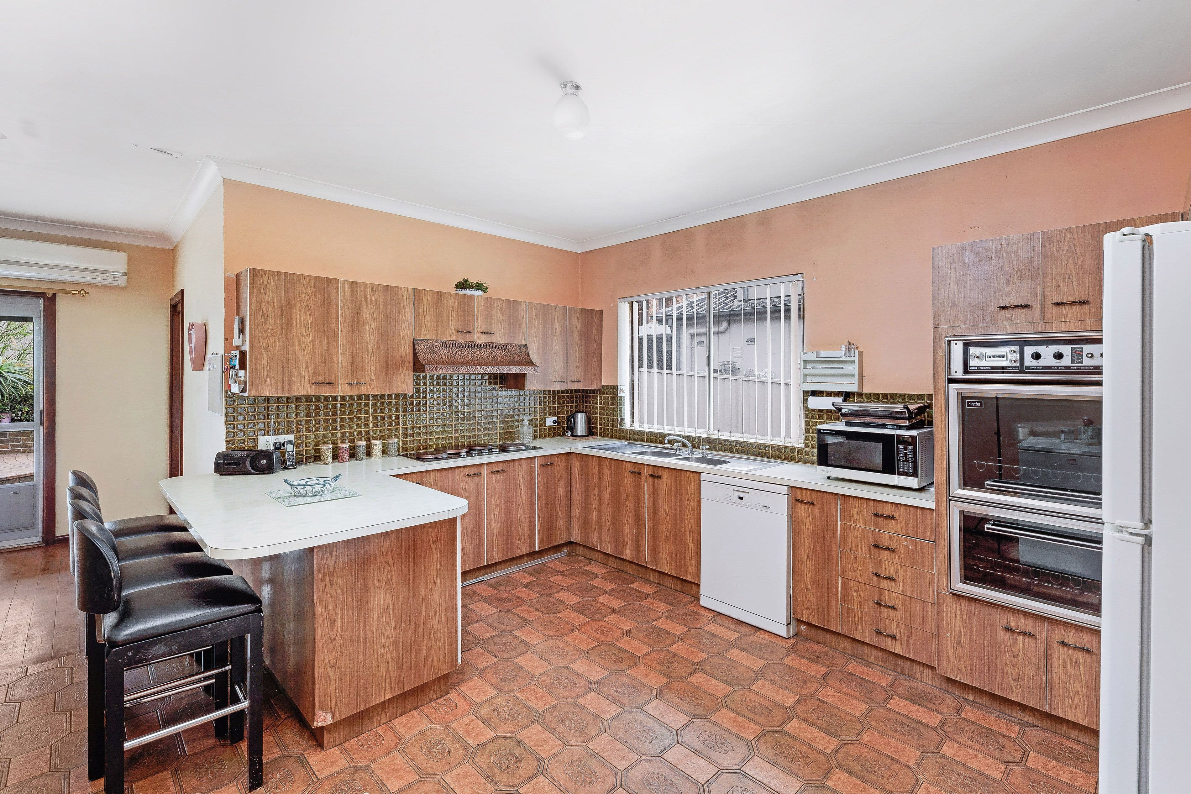 26 Roberts Avenue, Mortdale NSW 2223, Mortdale - Thumbnail 3