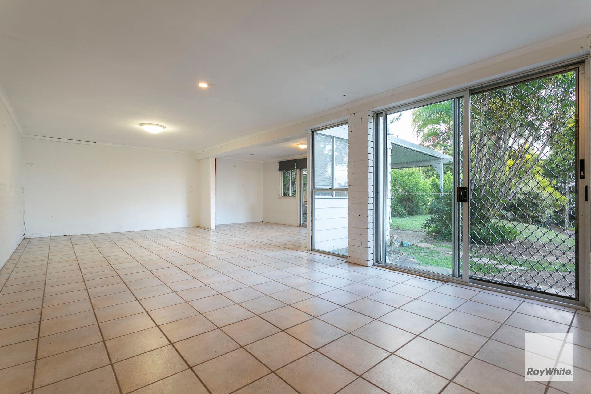 45 Larbonya Crescent, Capalaba QLD 4157, Capalaba - Thumbnail 5