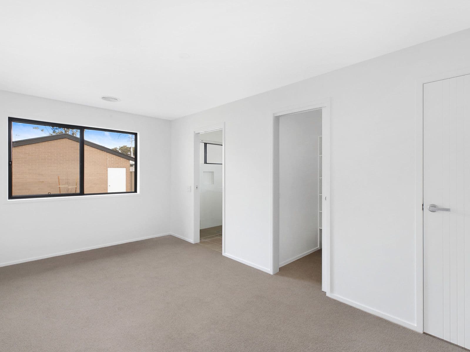39 Fullagar Crescent, Higgins ACT 2615, Higgins - Thumbnail 5