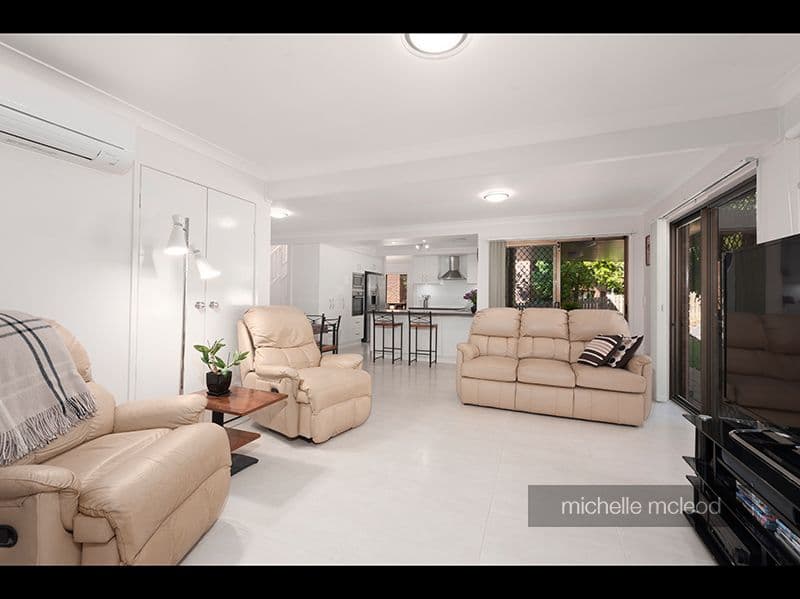 35 Morningview Street, Chapel Hill QLD 4069, Chapel Hill - Thumbnail 7