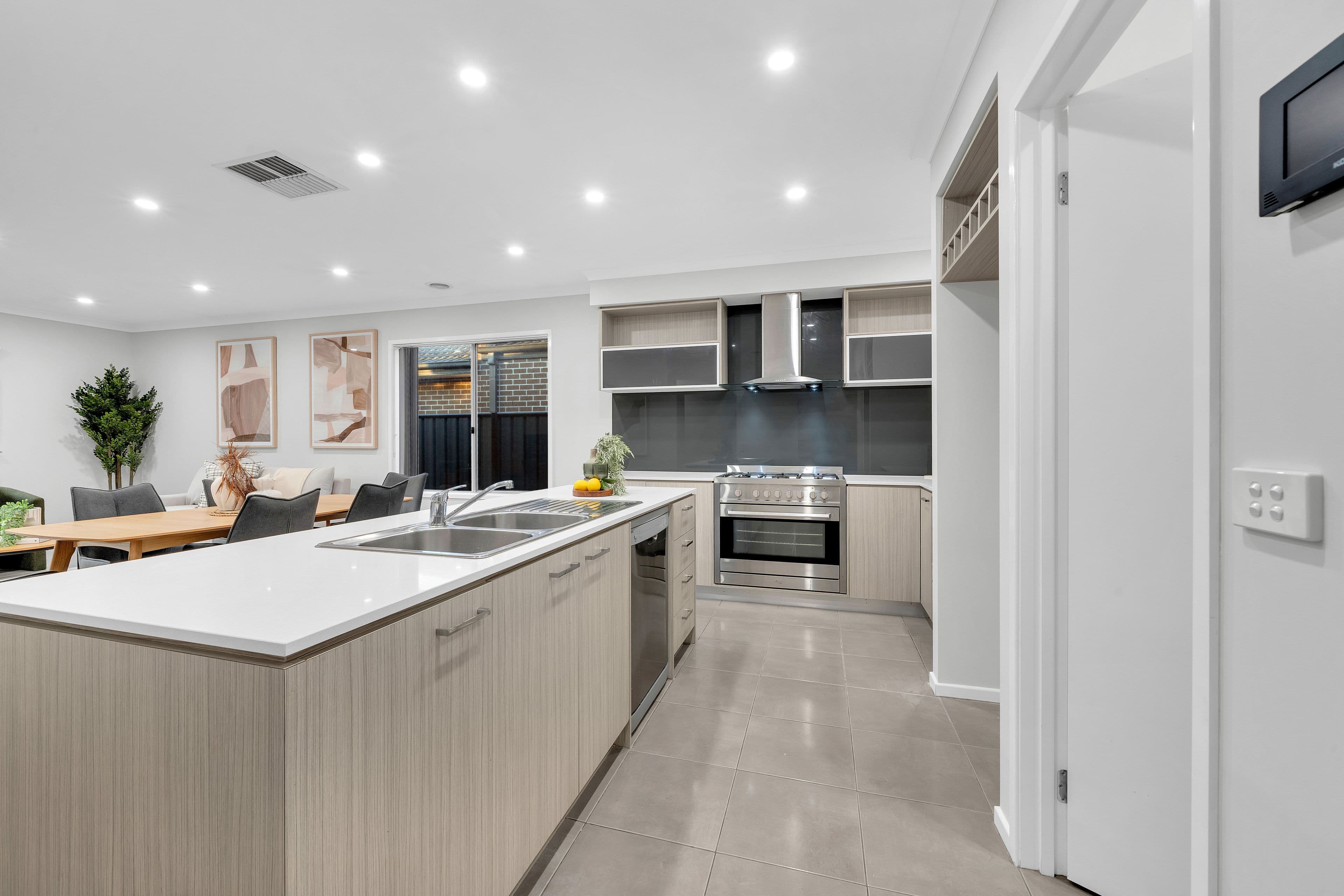 47 Chagall Parade, Clyde North VIC 3978, Clyde North - Thumbnail 5