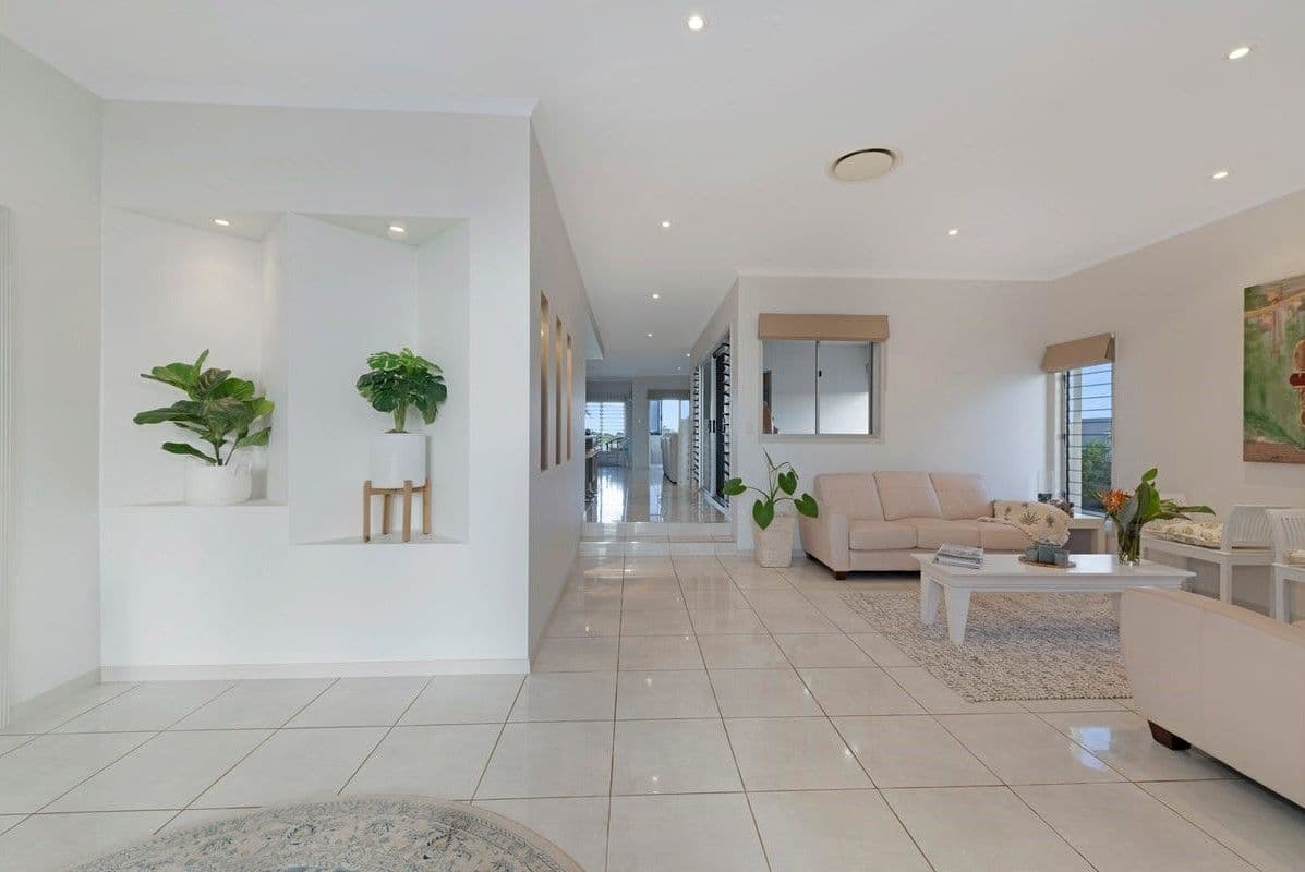 246 Barolin Esplanade, Coral Cove QLD 4670, Coral Cove - Thumbnail 2