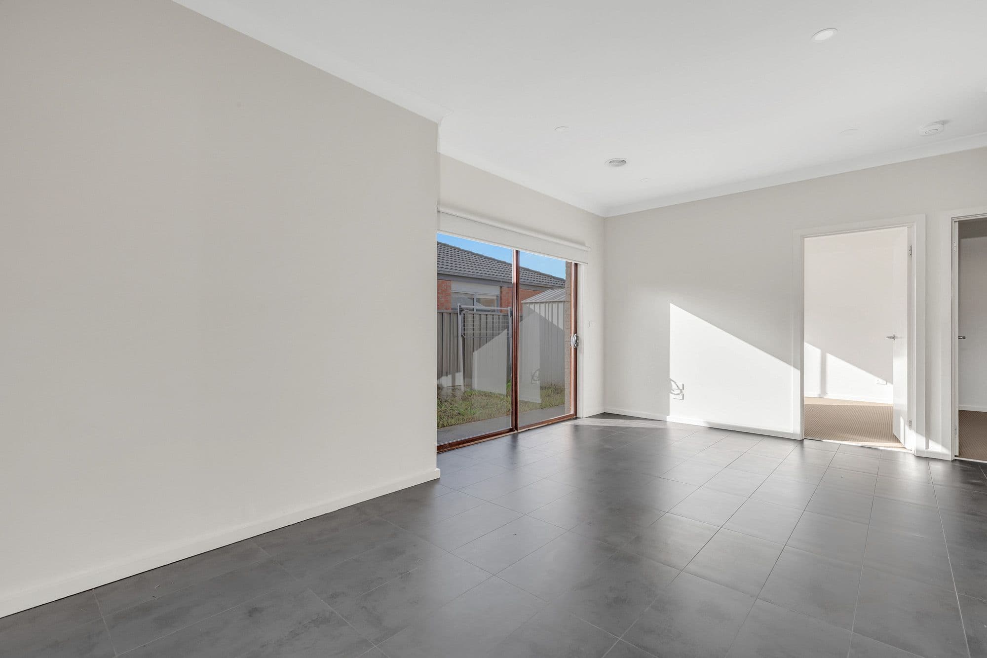 8 Rous Street, Wyndham Vale VIC 3024, Wyndham Vale - Thumbnail 4