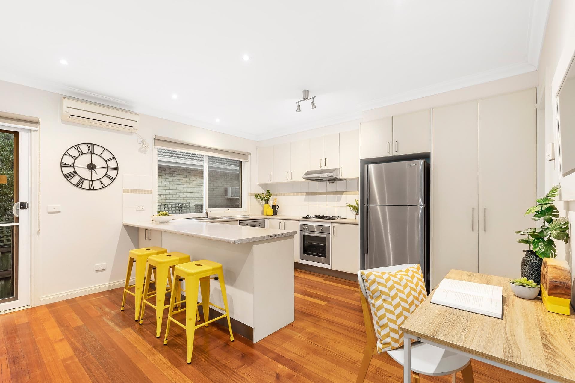 21 Cootamundra Crescent, Blackburn VIC 3130, Blackburn - Thumbnail 4