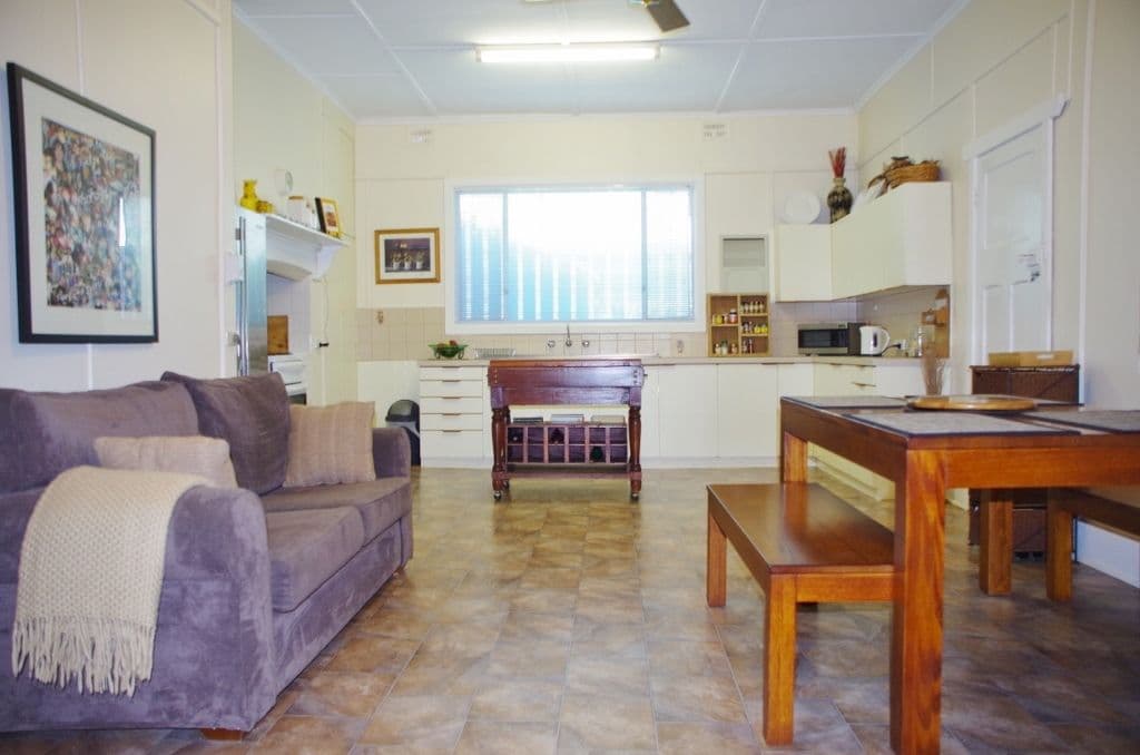 203 Fourteenth Street, Renmark SA 5341, Renmark - Thumbnail 4