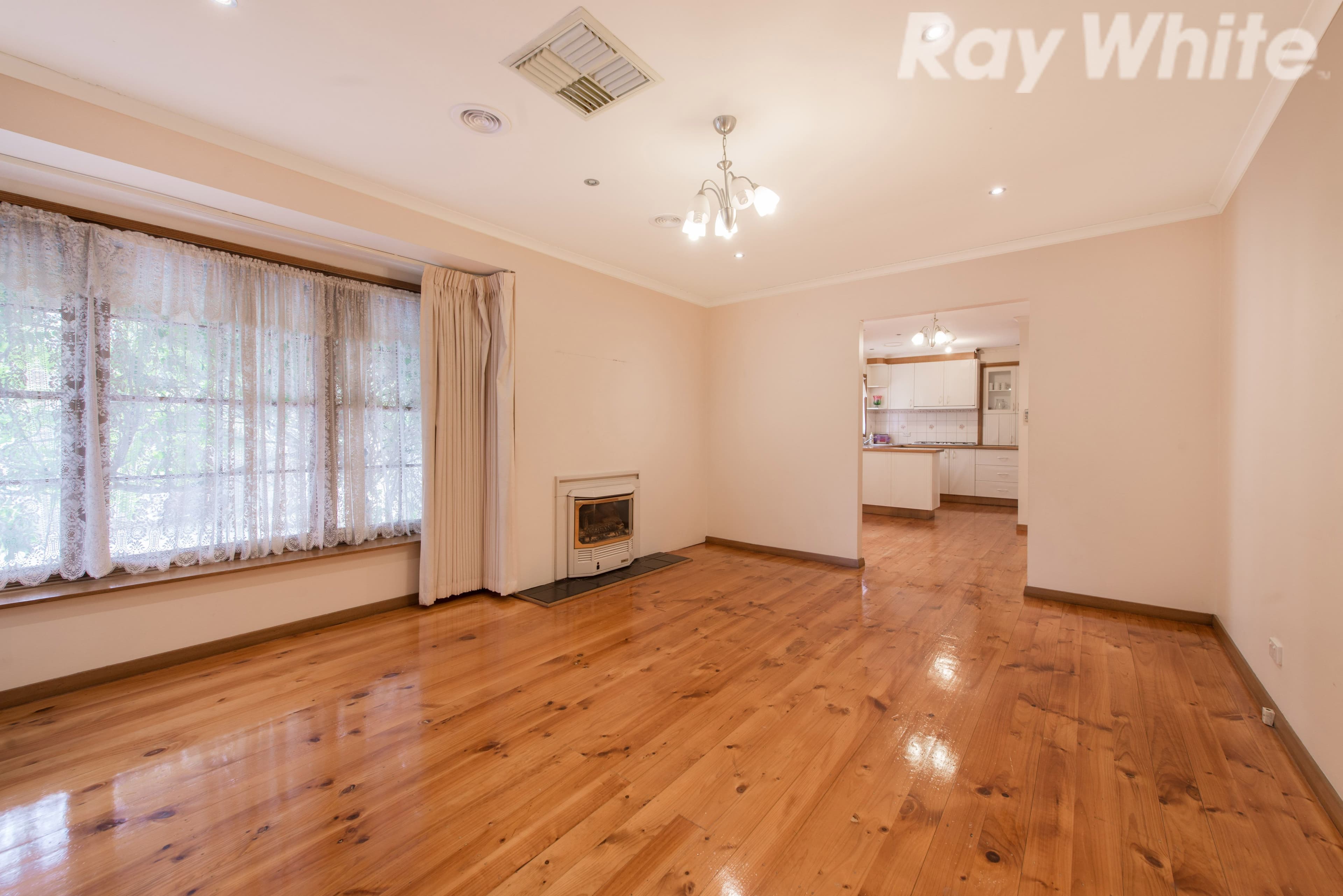 36 Laura Road, Knoxfield VIC 3180, Knoxfield - Thumbnail 4