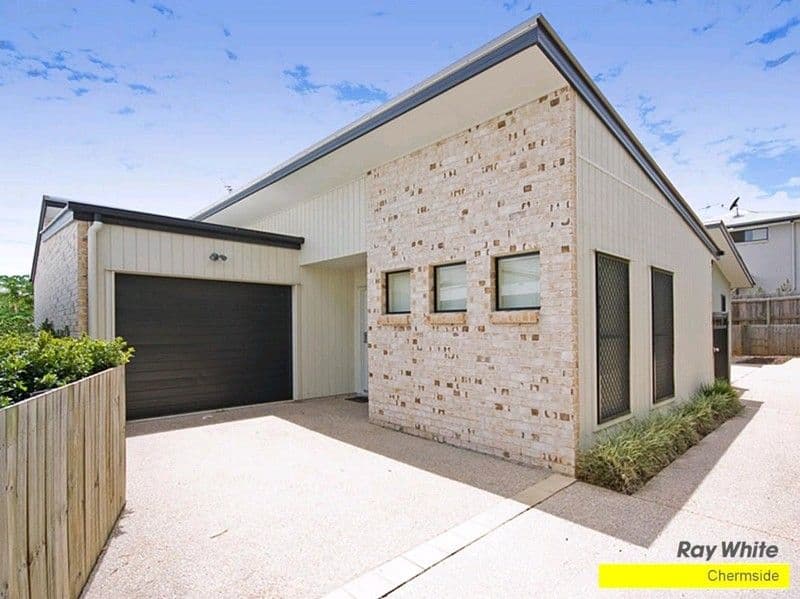 27 Zenith Avenue, CHERMSIDE QLD 4032, Chermside - Image 1