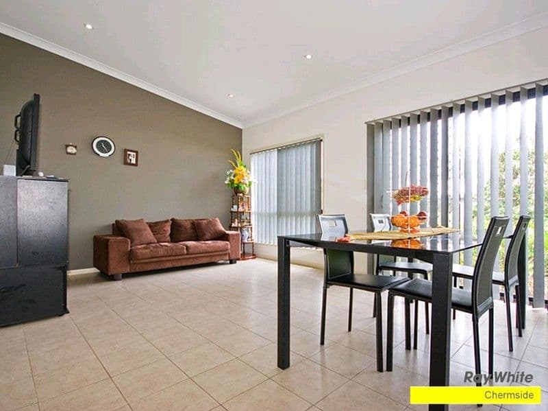 27 Zenith Avenue, CHERMSIDE QLD 4032, Chermside - Thumbnail 3