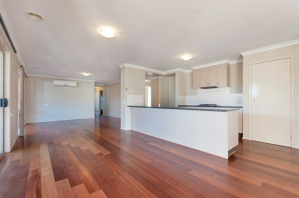 17 Millstream Pass, CRAIGIEBURN VIC 3064, Craigieburn - Thumbnail 4