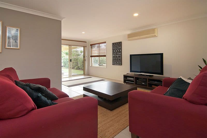 57 Sunflower Crescent, CALAMVALE QLD 4116, Calamvale - Thumbnail 3