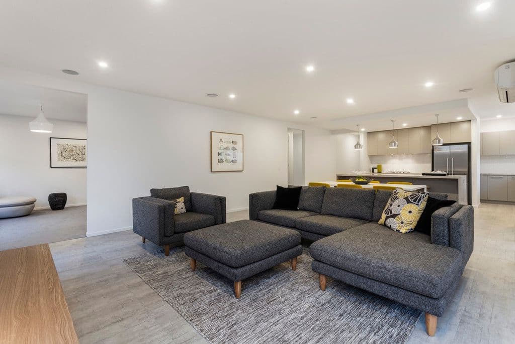 16 Eleanor Drive, Lucas VIC 3350, Lucas - Thumbnail 4