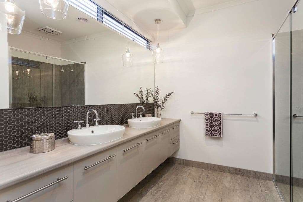 16 Eleanor Drive, Lucas VIC 3350, Lucas - Thumbnail 8