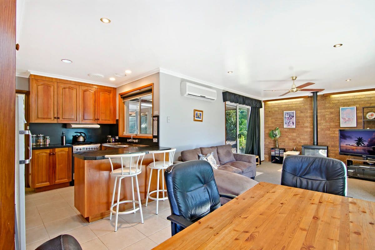 8 Pecten Avenue, Warrnambool VIC 3280, Warrnambool - Thumbnail 5
