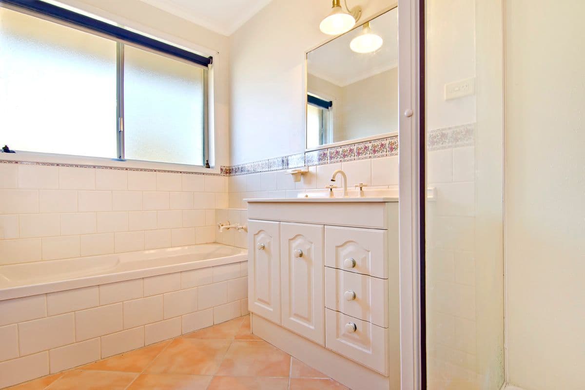 8 Pecten Avenue, Warrnambool VIC 3280, Warrnambool - Thumbnail 6