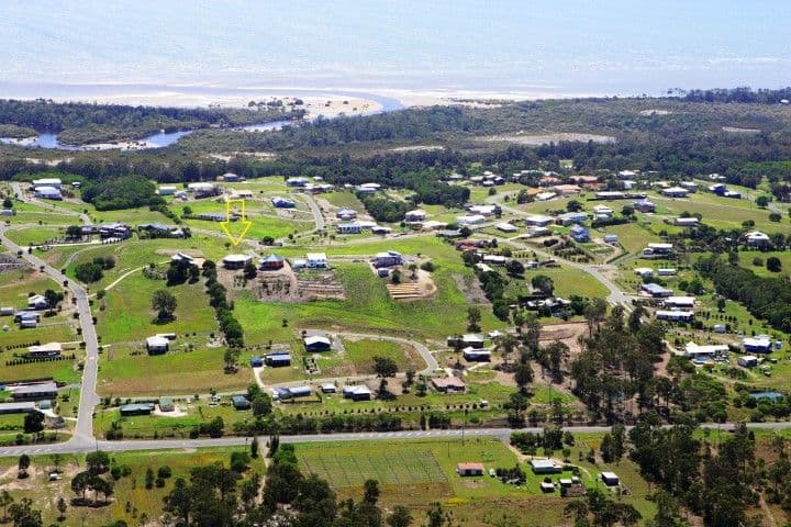 18 Highview Drive, CRAIGNISH QLD 4655, Craignish - Image 1