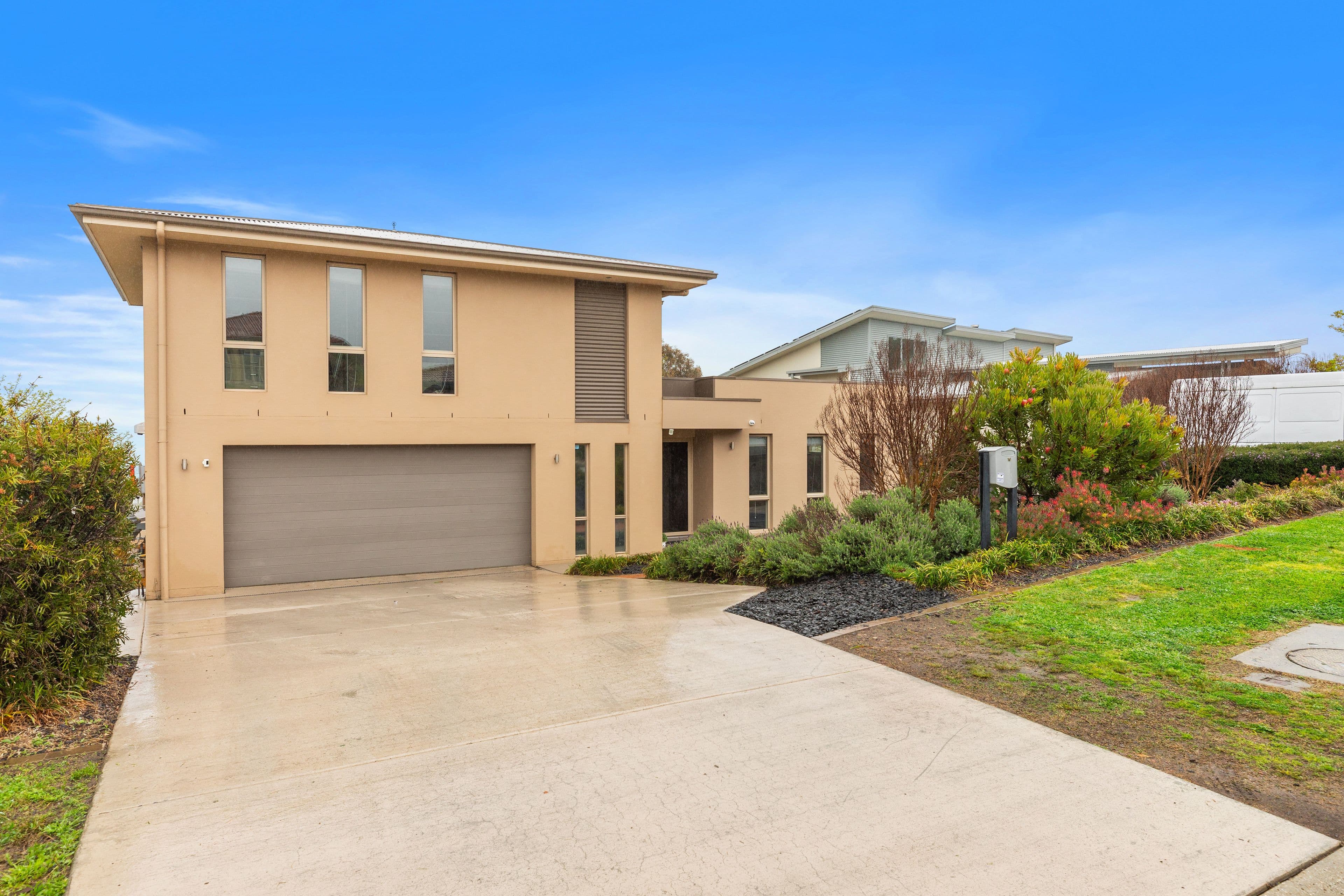 10 Myrtle Close, Jerrabomberra NSW 2619, Jerrabomberra - Thumbnail 2