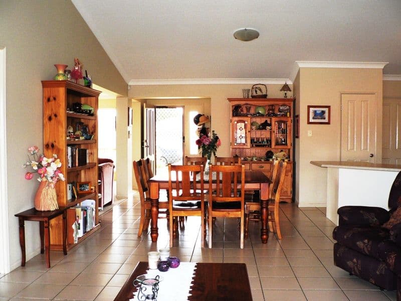 4 Blue Range Drive, ALGESTER QLD 4115, Algester - Thumbnail 7