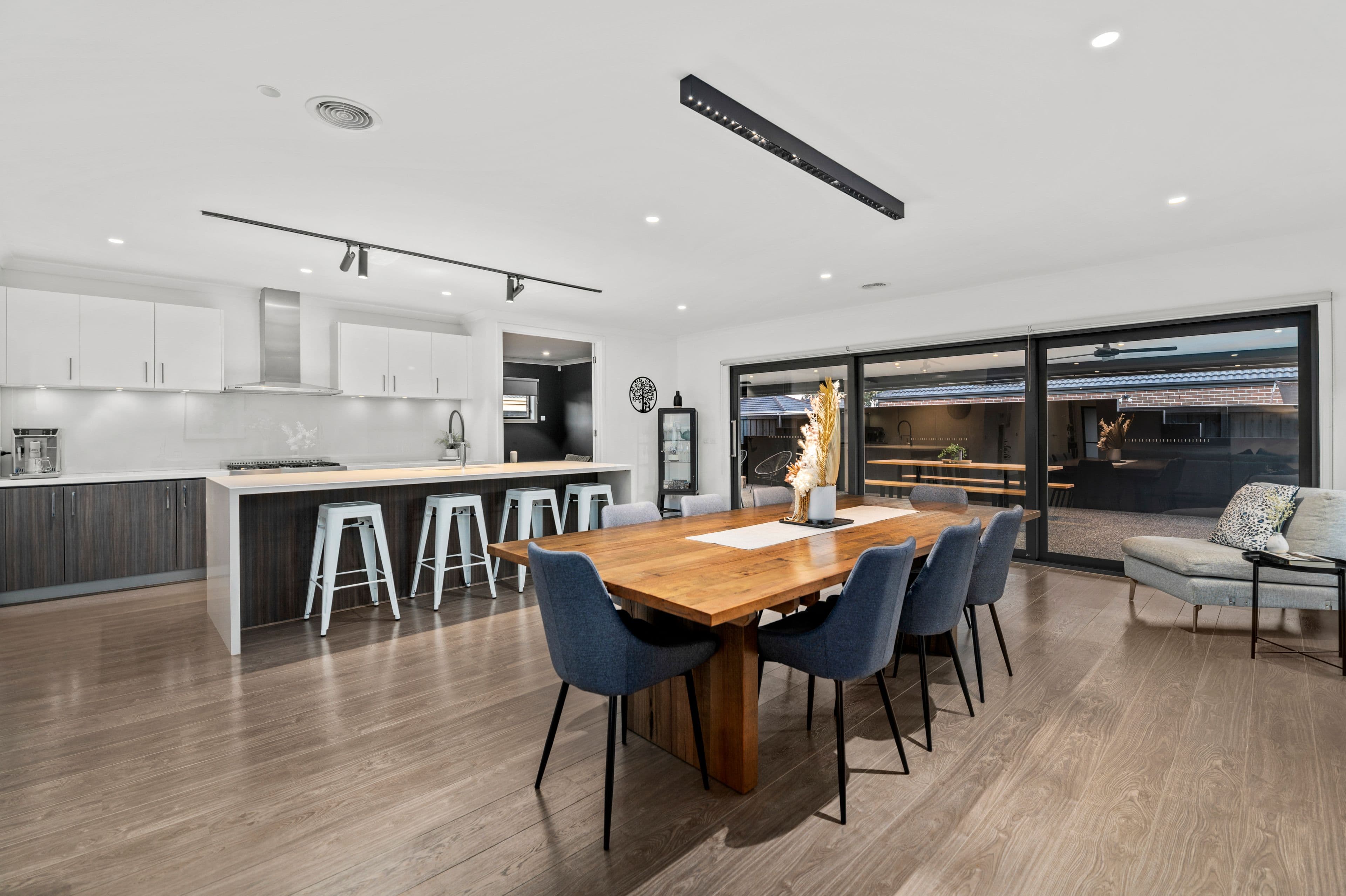 34 Cloverfield Crescent, Wollert VIC 3750, Wollert - Thumbnail 4
