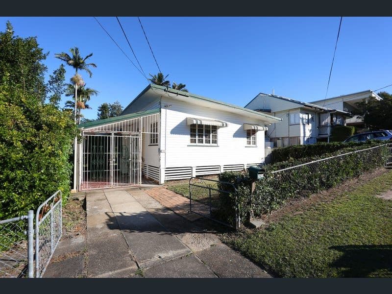 35 Gynther Avenue, Brighton QLD 4017, Brighton - Image 1