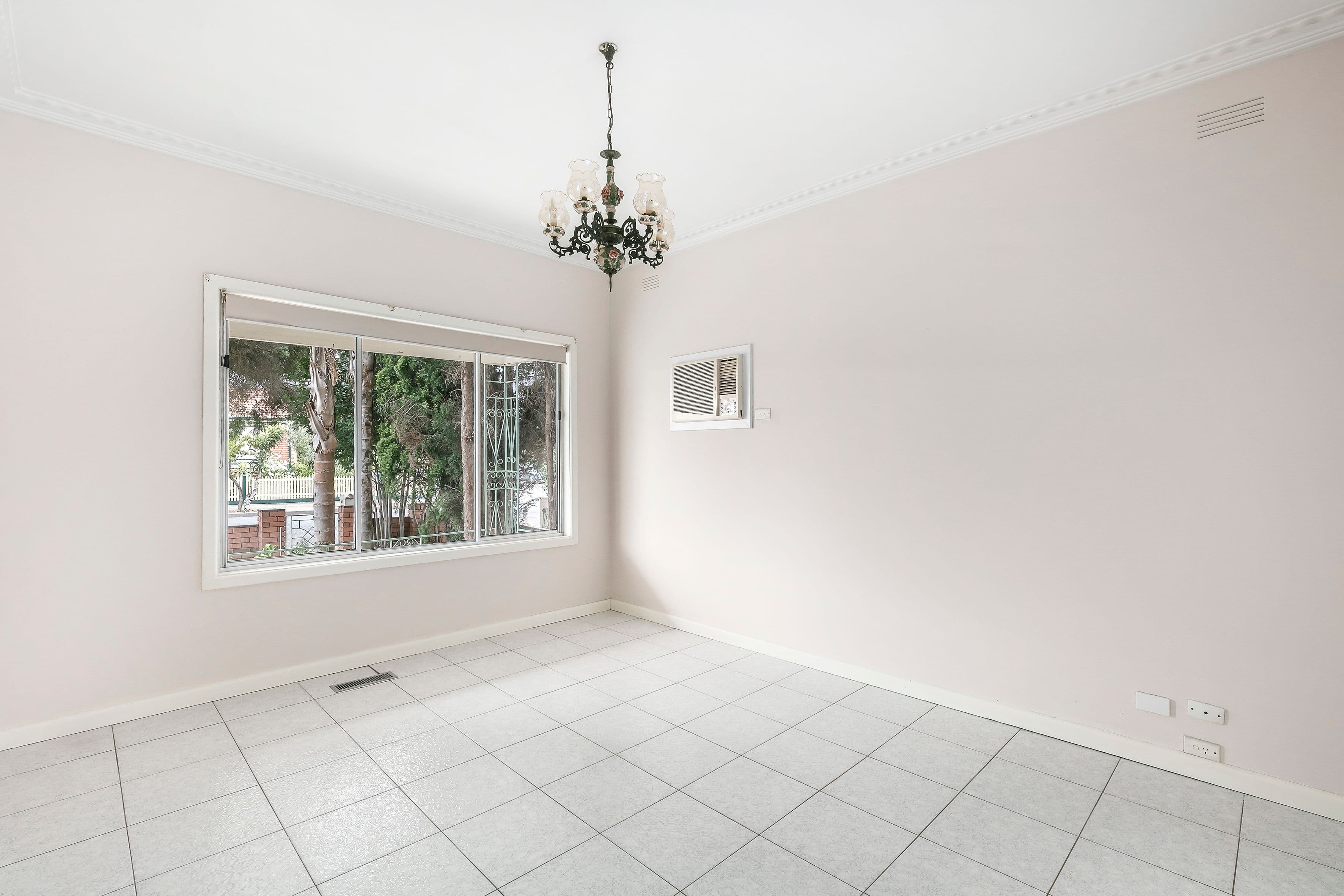 32 Fourth Avenue, Brunswick VIC 3056, Brunswick - Thumbnail 5