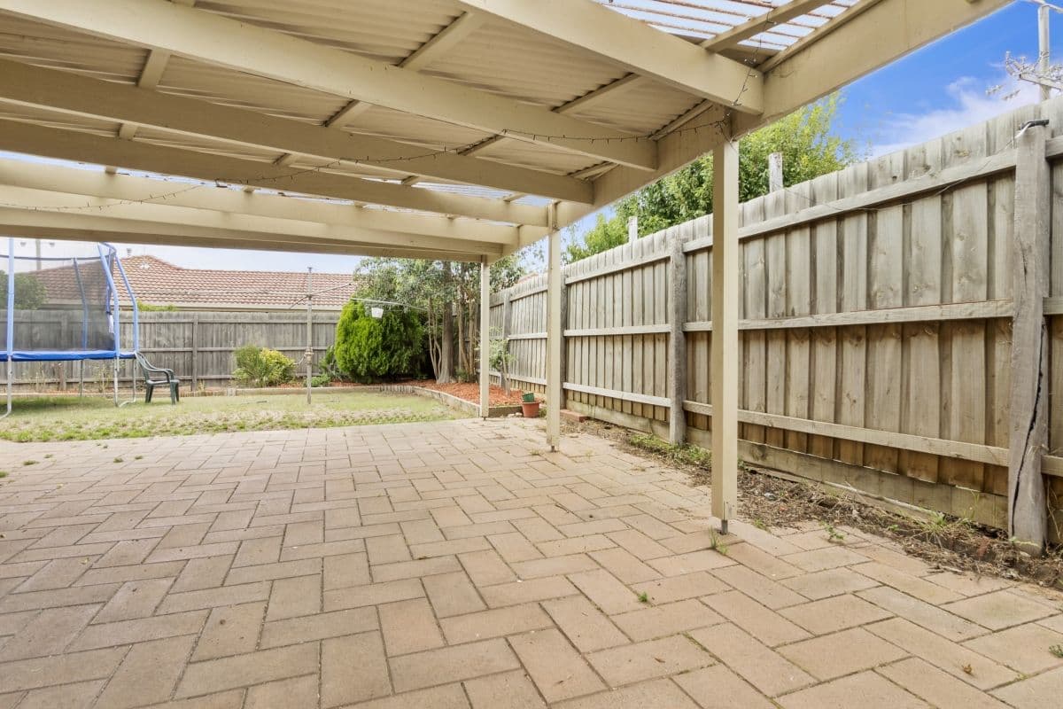 4 Tamarind Crescent, Werribee VIC 3030, Werribee - Thumbnail 8