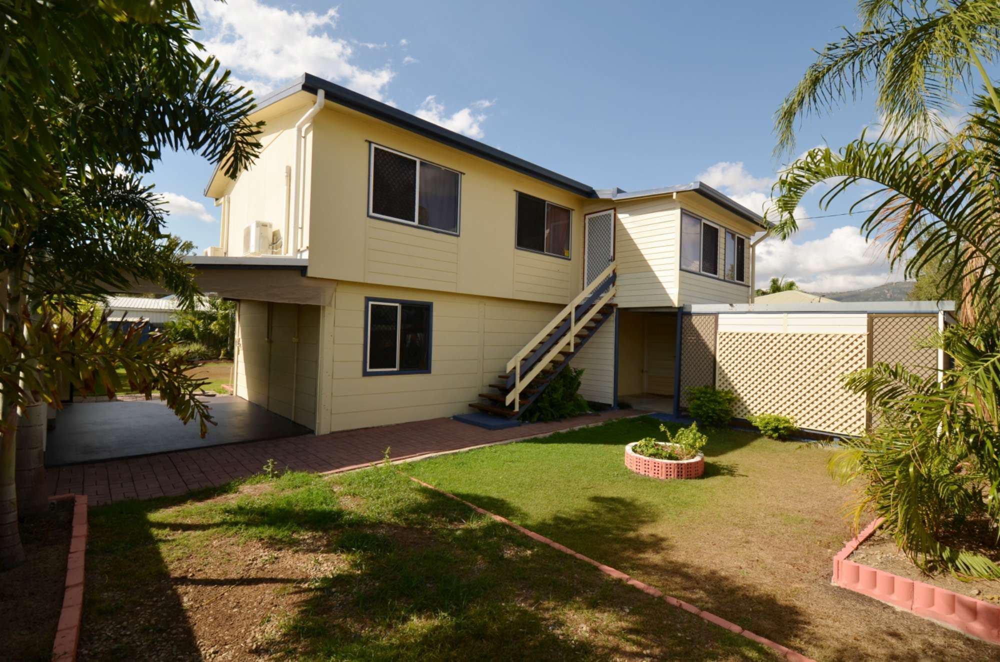 31 Medici Drive, KELSO QLD 4815, Kelso - Thumbnail 2