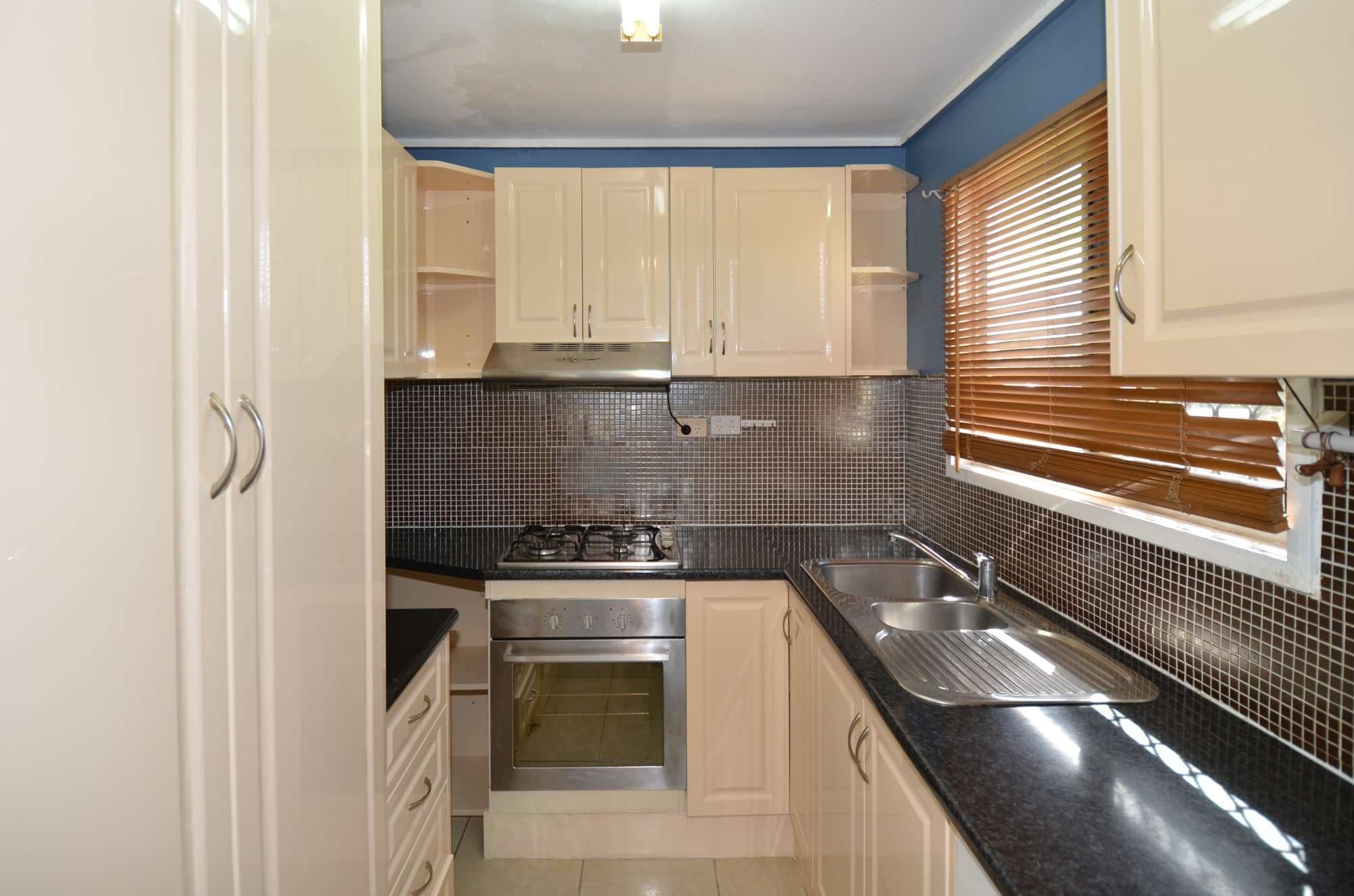 31 Medici Drive, KELSO QLD 4815, Kelso - Thumbnail 3