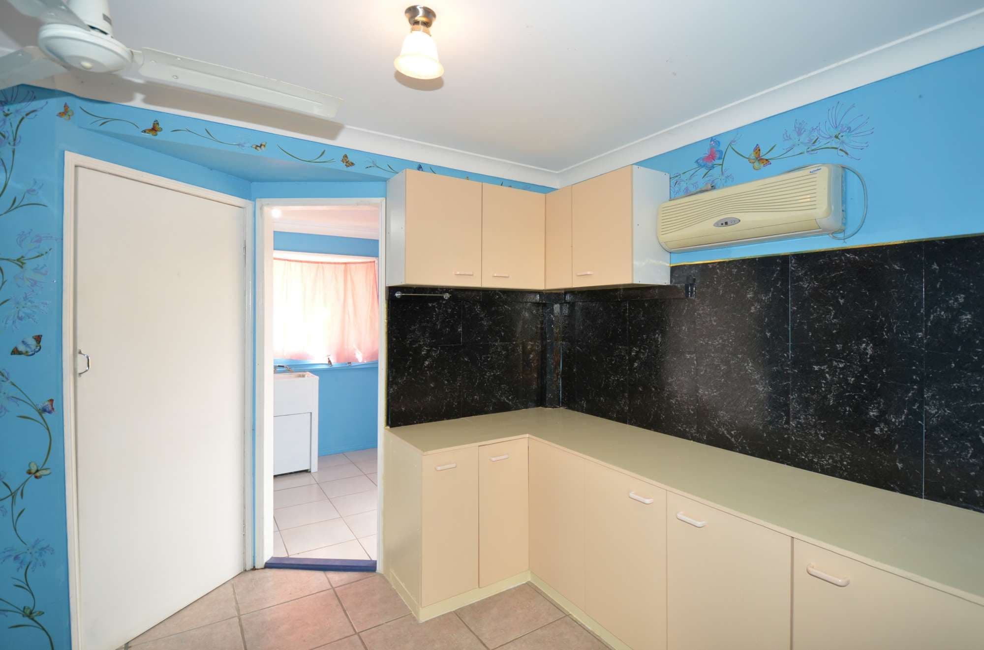 31 Medici Drive, KELSO QLD 4815, Kelso - Thumbnail 4