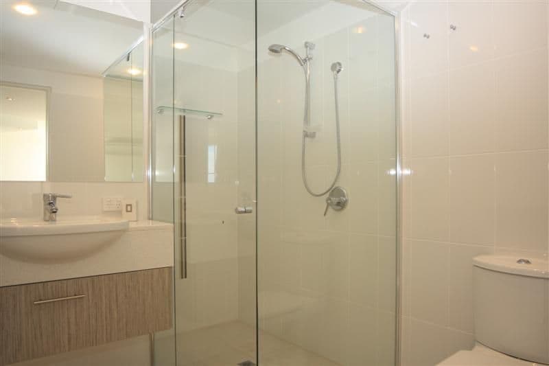 1318 Azzura Greens , 2 Activa Way, HOPE ISLAND QLD 4212, Hope Island - Thumbnail 4