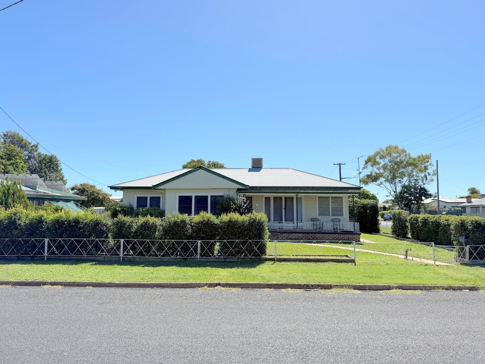 11 Thompsons Avenue, Moree NSW 2400, Moree - Thumbnail 4