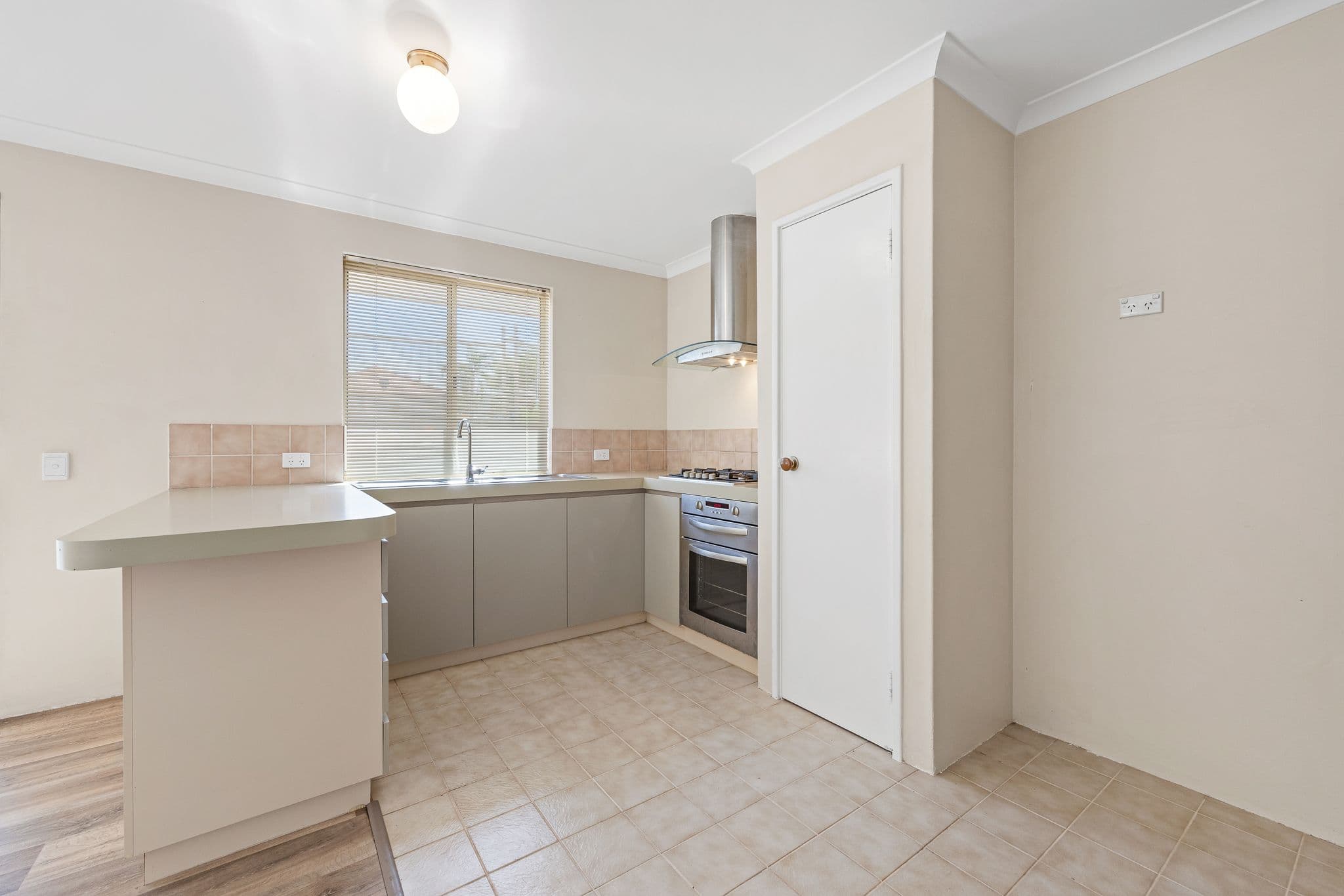 7 Ross Street, Kewdale WA 6105, Kewdale - Image 1