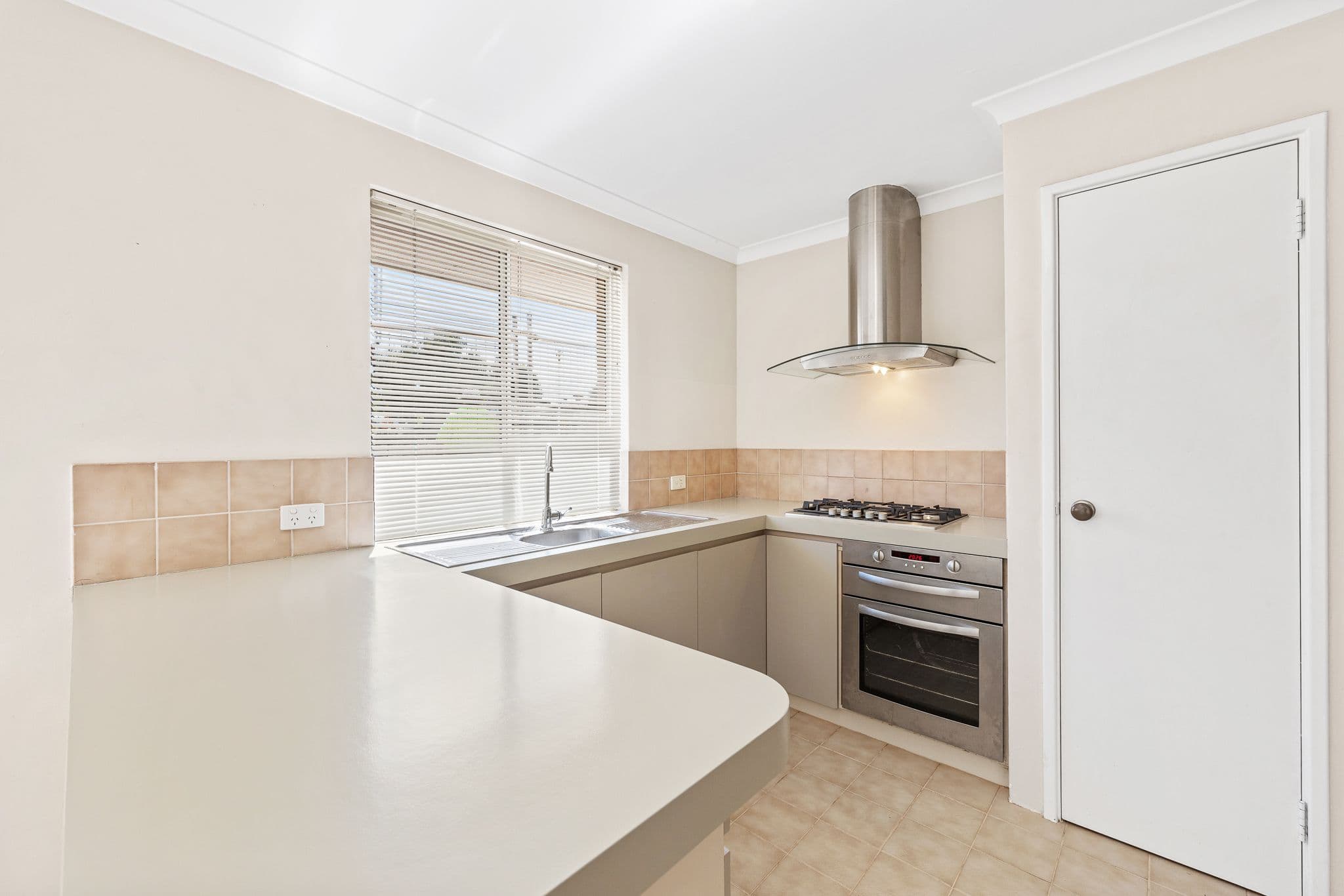 7 Ross Street, Kewdale WA 6105, Kewdale - Thumbnail 2
