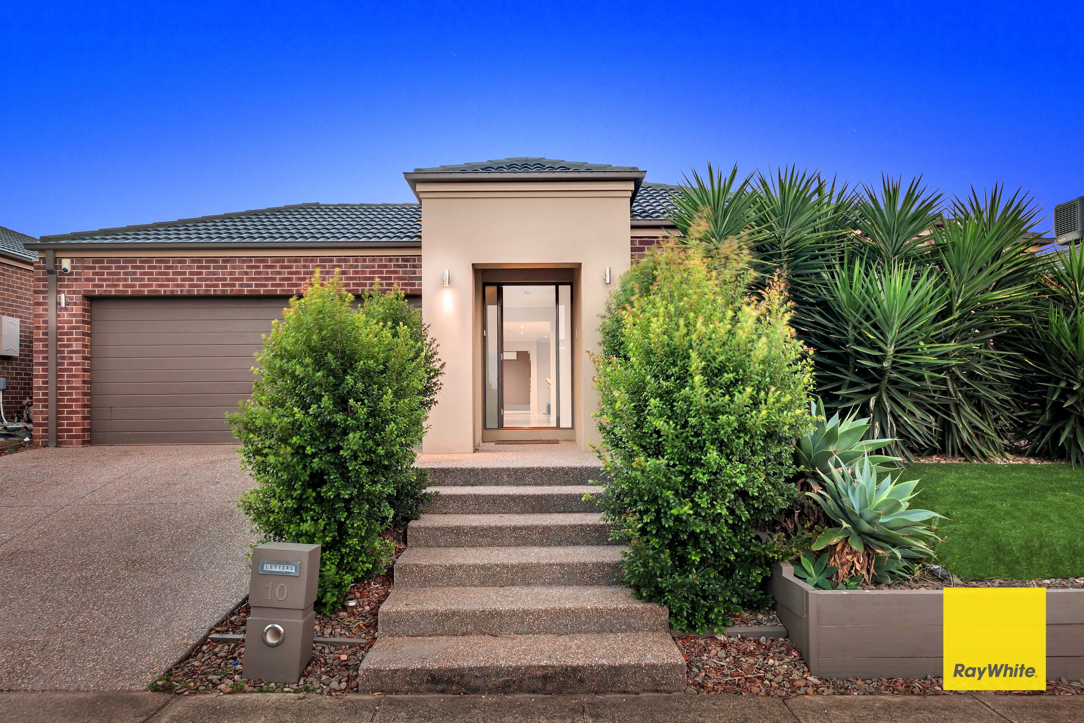 10 Montezuma Avenue, Truganina VIC 3029, Truganina - Thumbnail 2