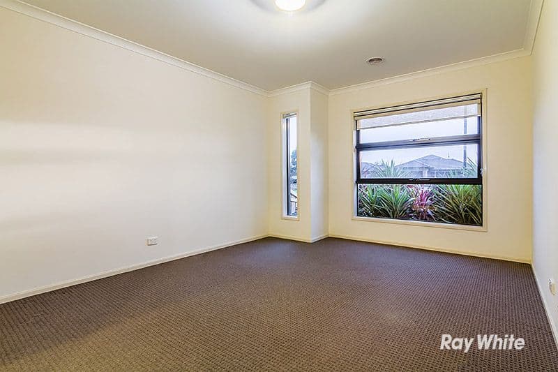 26 Goulburn Street, Cranbourne East VIC 3977, Cranbourne East - Thumbnail 2