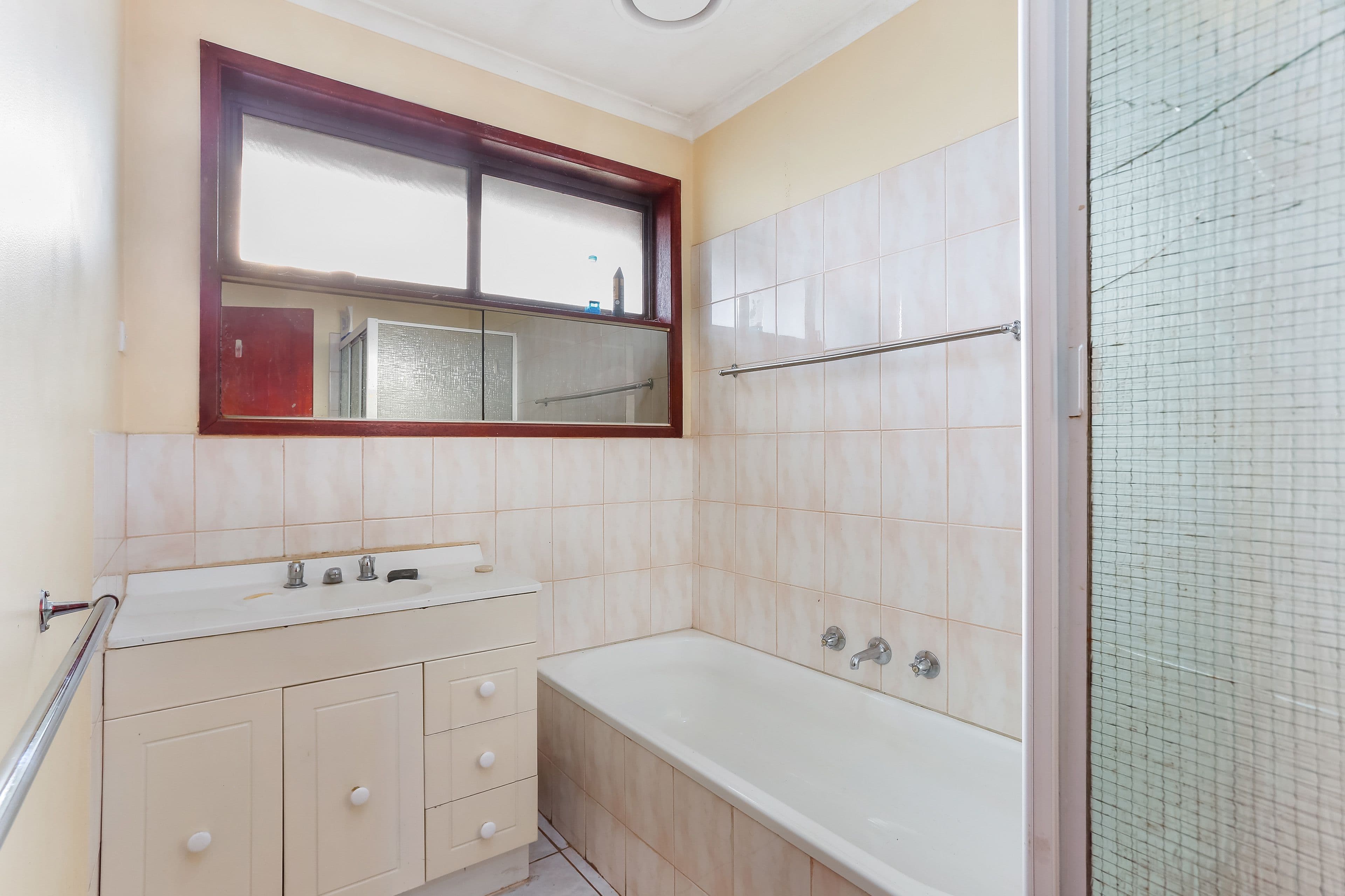 186-8 Hilton Street, Glenroy VIC 3046, Glenroy - Thumbnail 4