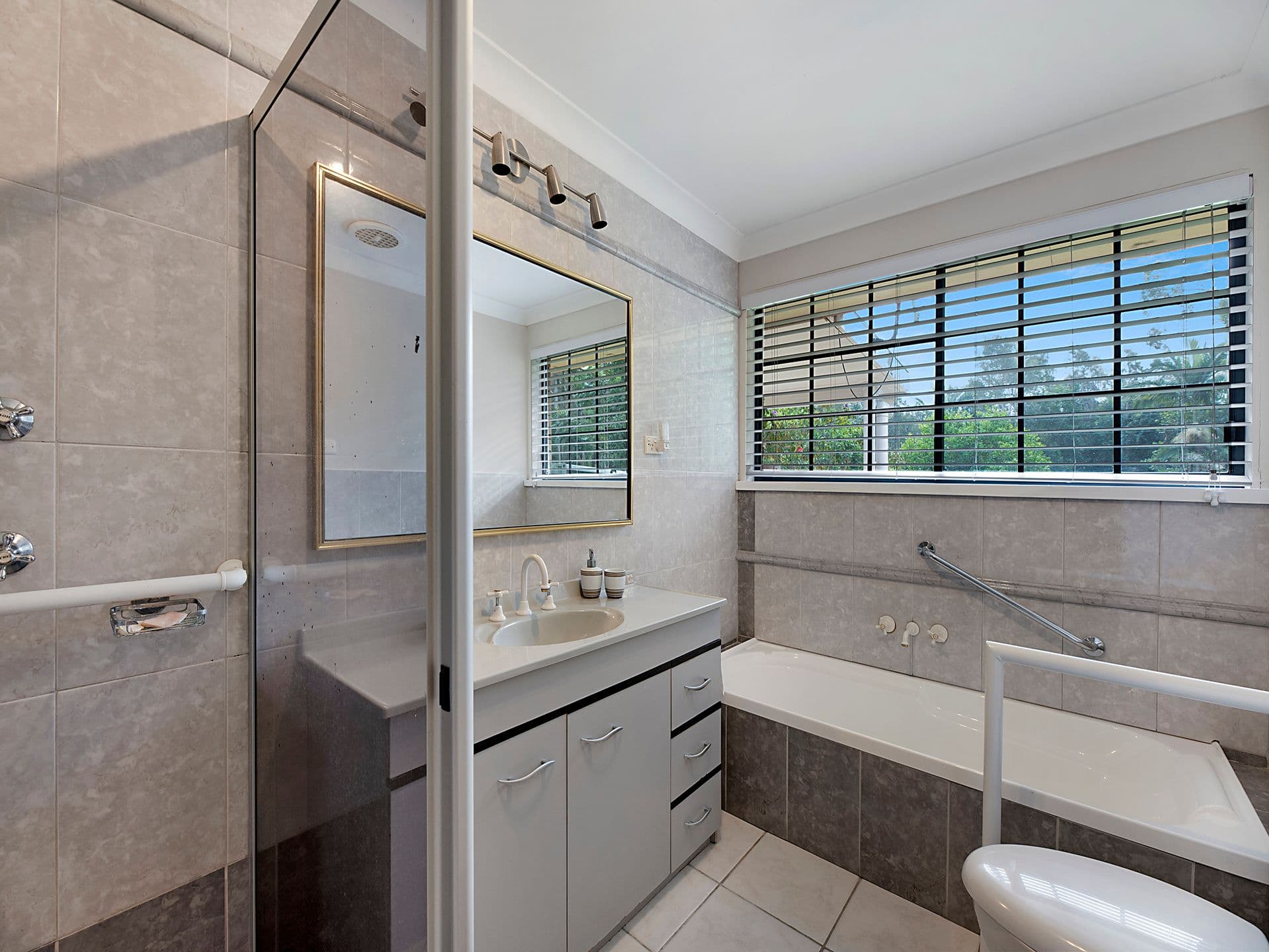 10 Jolly Crescent, Beerwah QLD 4519, Beerwah - Thumbnail 7