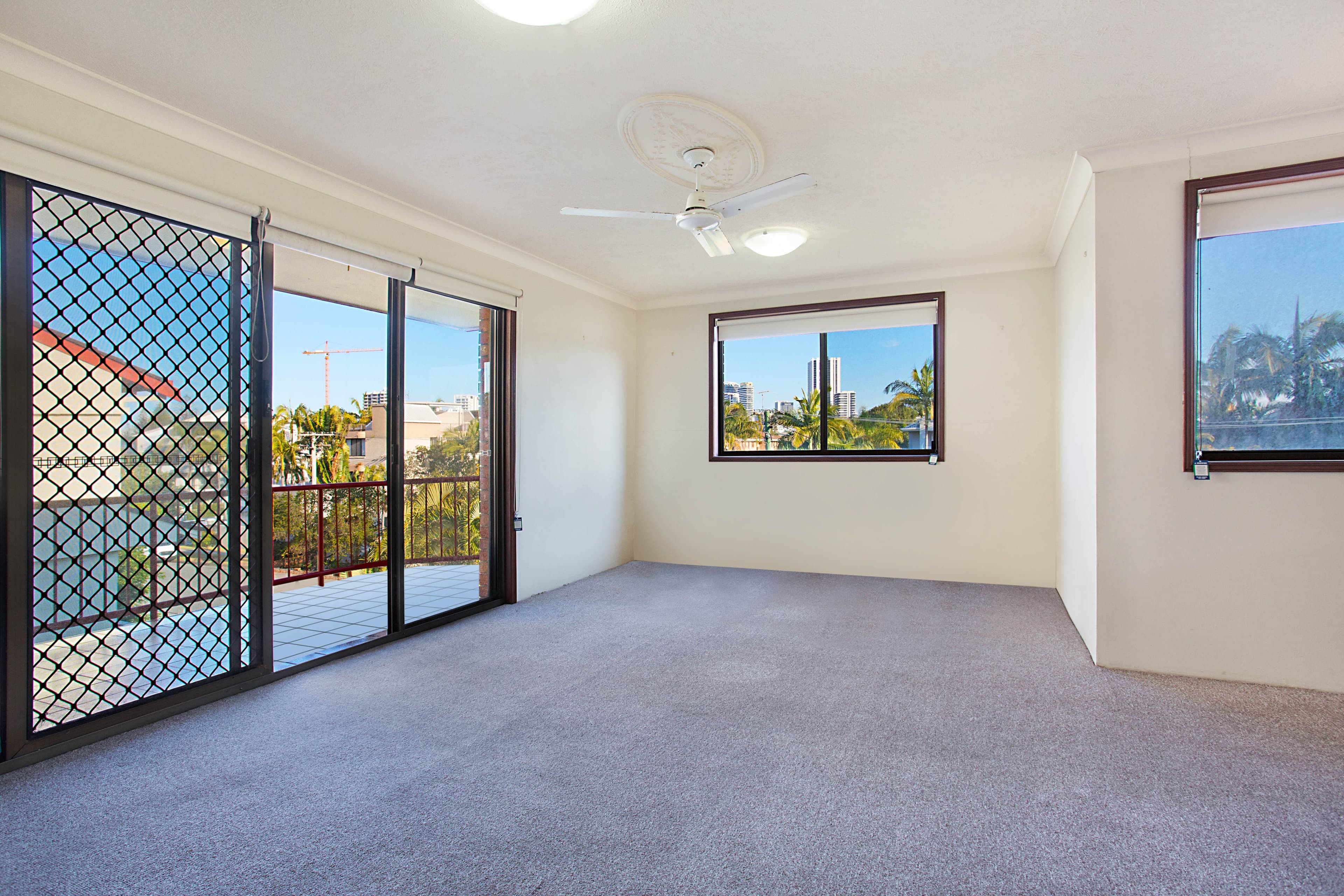 29 Second Avenue, Broadbeach QLD 4218, Broadbeach - Thumbnail 4