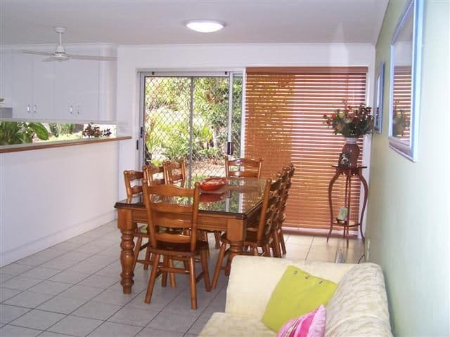 22  Waratah Street, GLADSTONE QLD 4680, Gladstone Central - Thumbnail 4