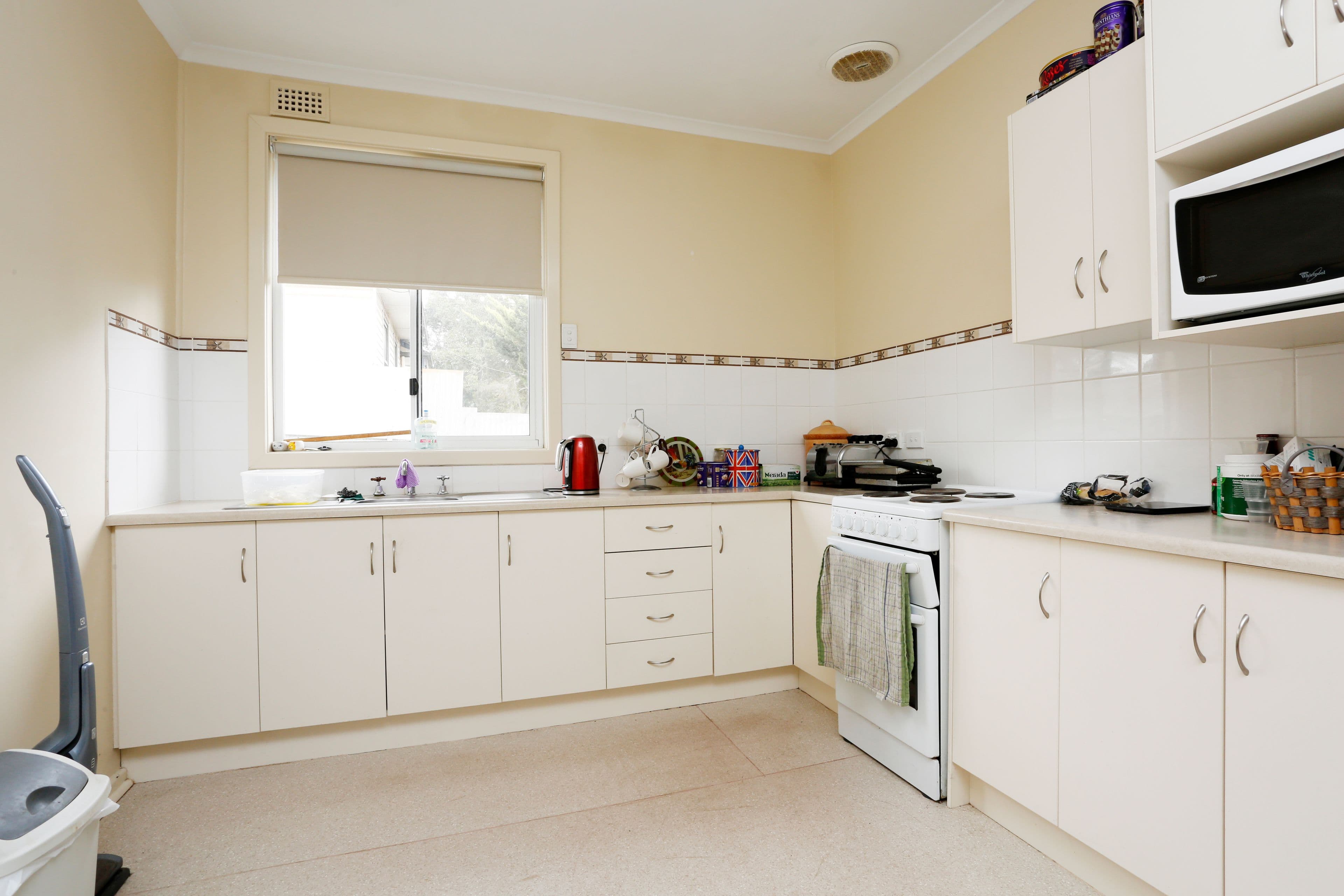 34 Essington Avenue, Clare SA 5453, Clare - Thumbnail 6