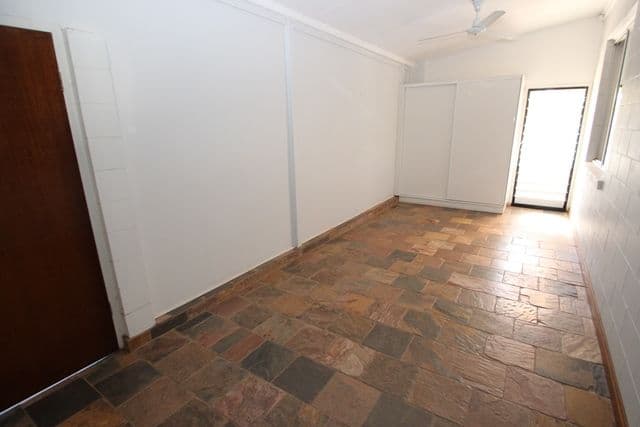 15 Clarke Crescent, KATHERINE NT 0850, Katherine - Thumbnail 5